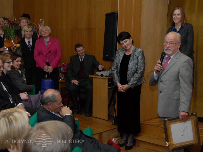 Sveikinima Kauno miesto V. Kudirkos bibliotekos direktorius Z. Vaškevičius