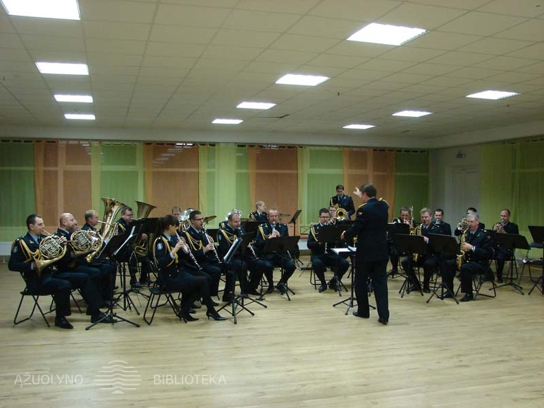 Karinių oro pajėgų orkestras, diriguoja Ričardas Kukulskis