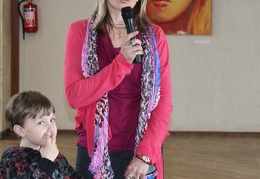Dailininkė Skaidrė Butnoriutė su sūnumi