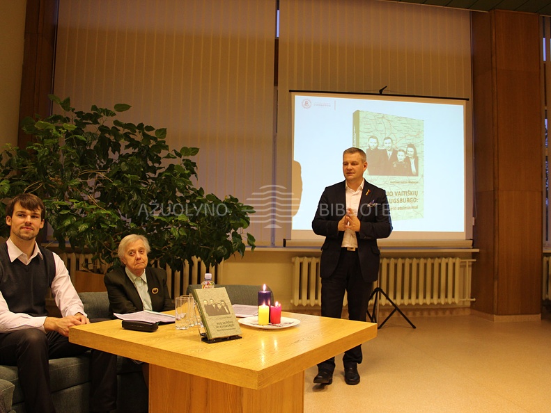 VDU profesorius Jonas Vaičenonis