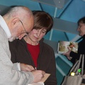 Dalijami autografai