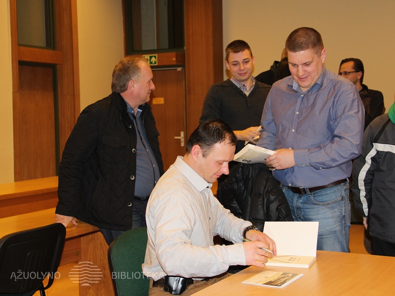 Autografų dalybos