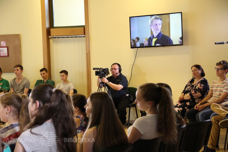 2016-06-01.Vasara su knyga atidarymas. KAVB (26).JPG