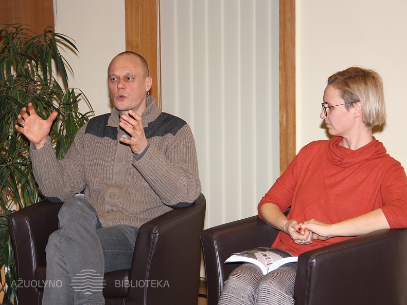 Kultūros žurnalistas Gediminas Kajėnas ir literatūrologė Jurgita Lūžaitė-Kajėnienė